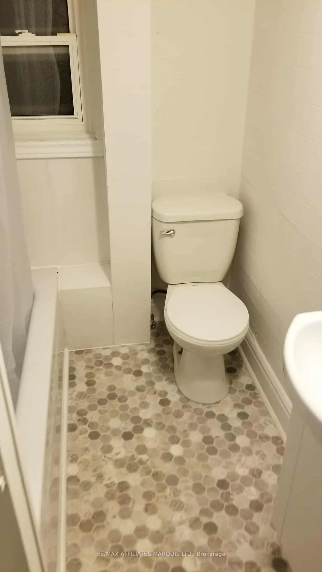 Photo 15 of 343 Sixth Street E, Cornwall — HOMEH