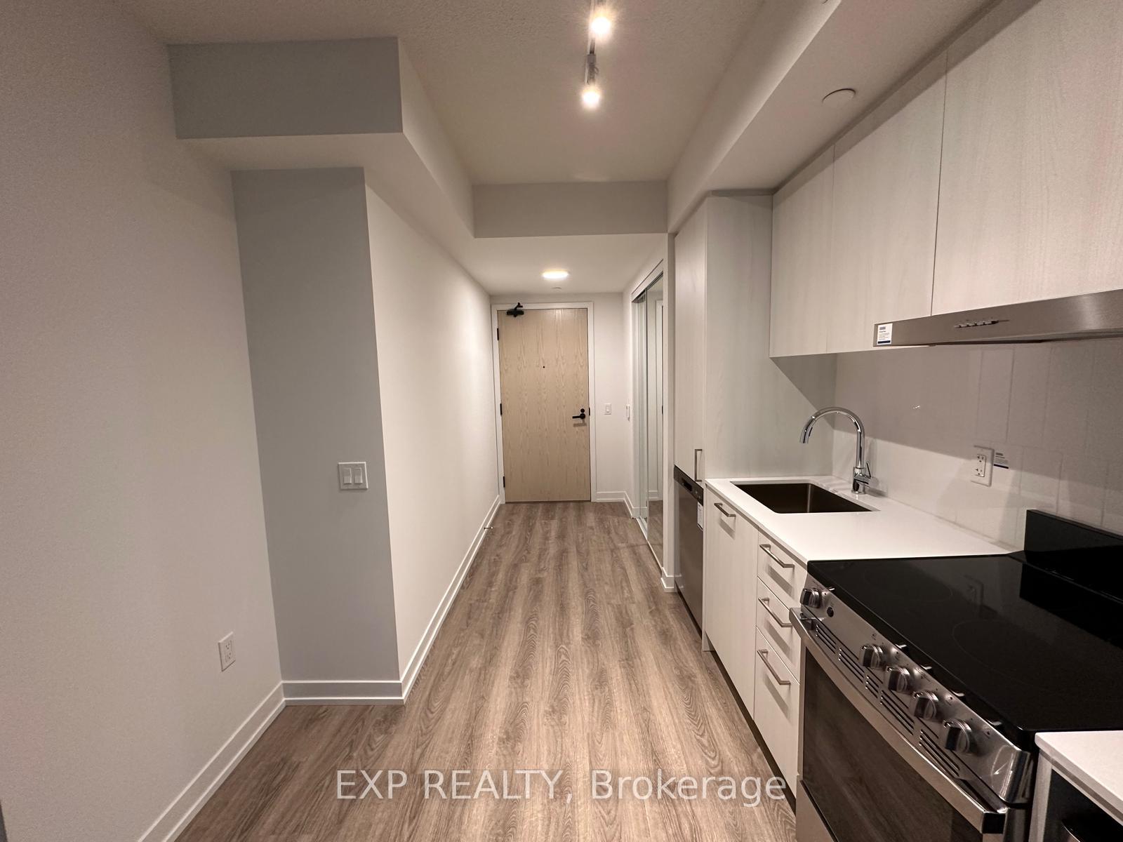 Photo 5 of Unit 708, 195 Commerce Street, Vaughan, Vaughan Corporate Centre — HOMEH