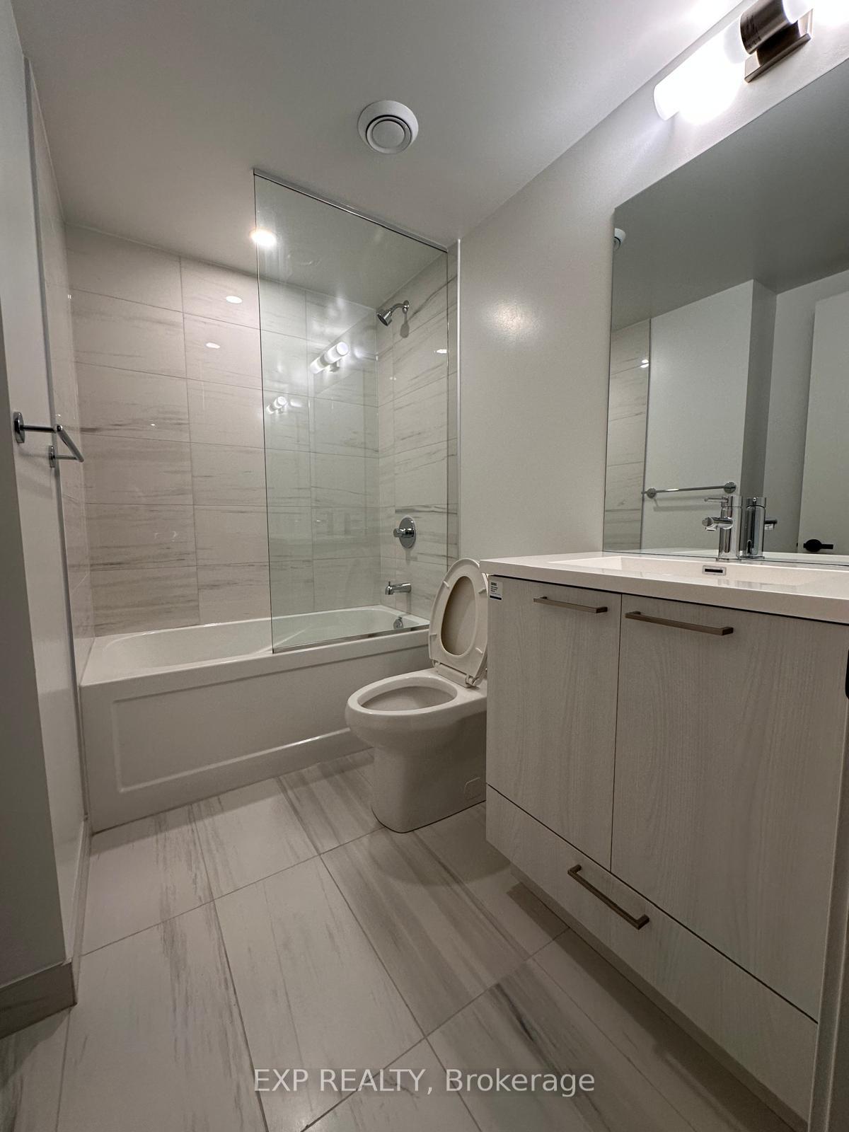 Photo 10 of Unit 708, 195 Commerce Street, Vaughan, Vaughan Corporate Centre — HOMEH