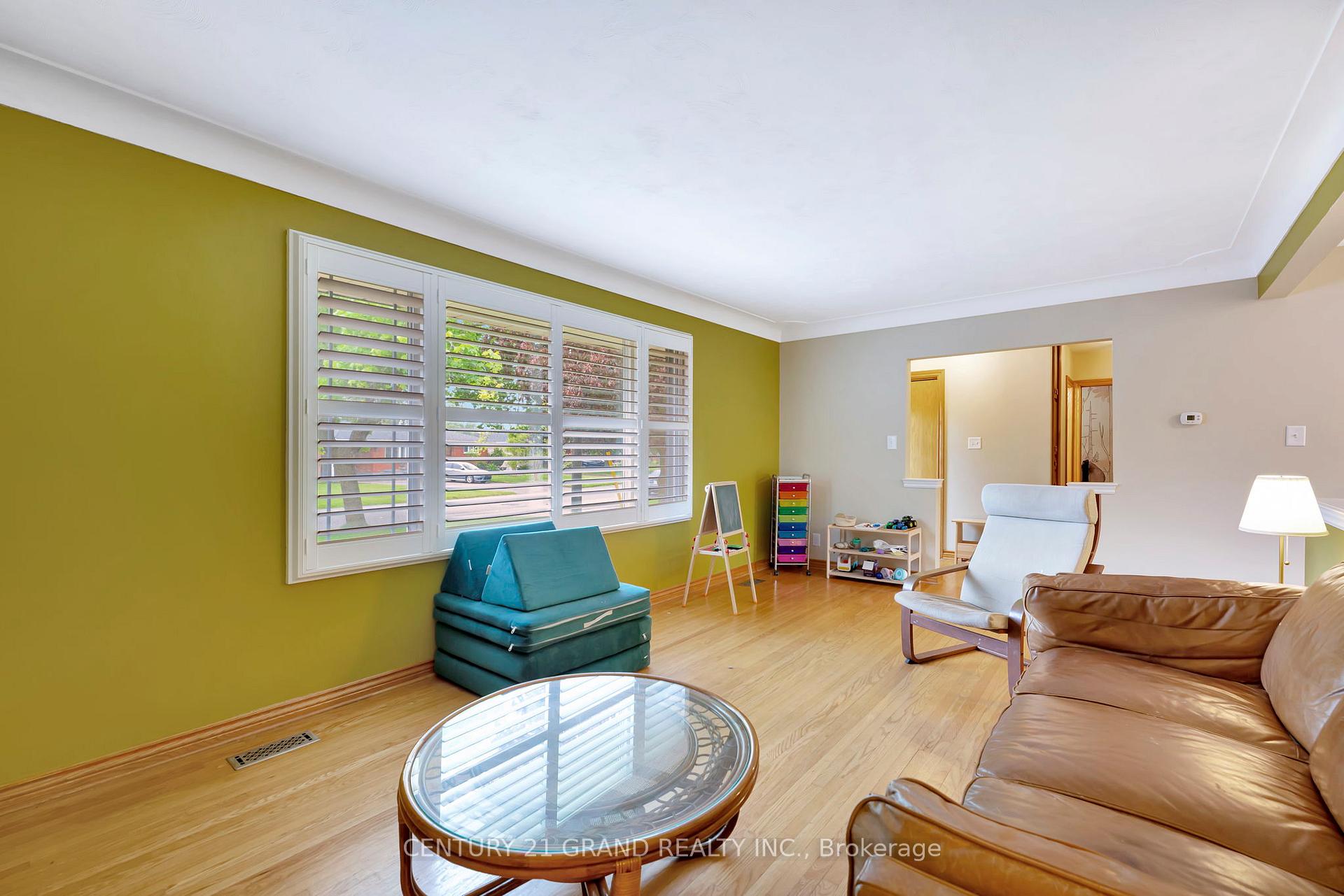 Photo 11 of 38 Hickery Place, Brant, Brantford Twp — HOMEH