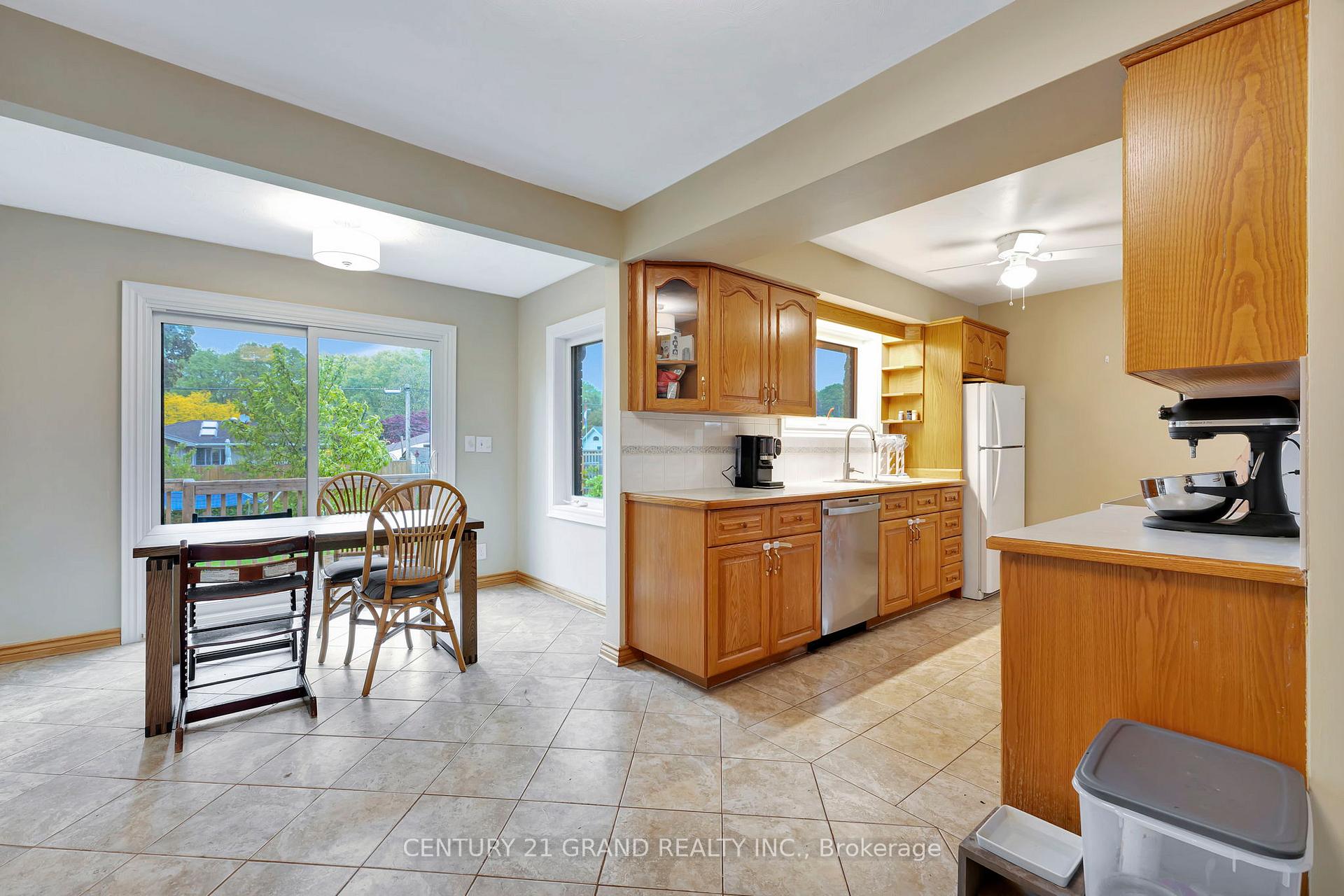 Photo 7 of 38 Hickery Place, Brant, Brantford Twp — HOMEH