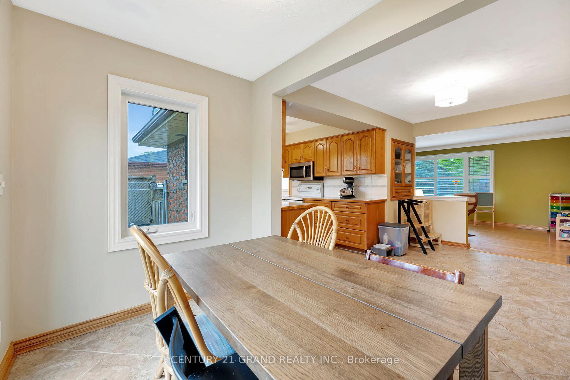 Photo 13 of 38 Hickery Place, Brant, Brantford Twp — HOMEH