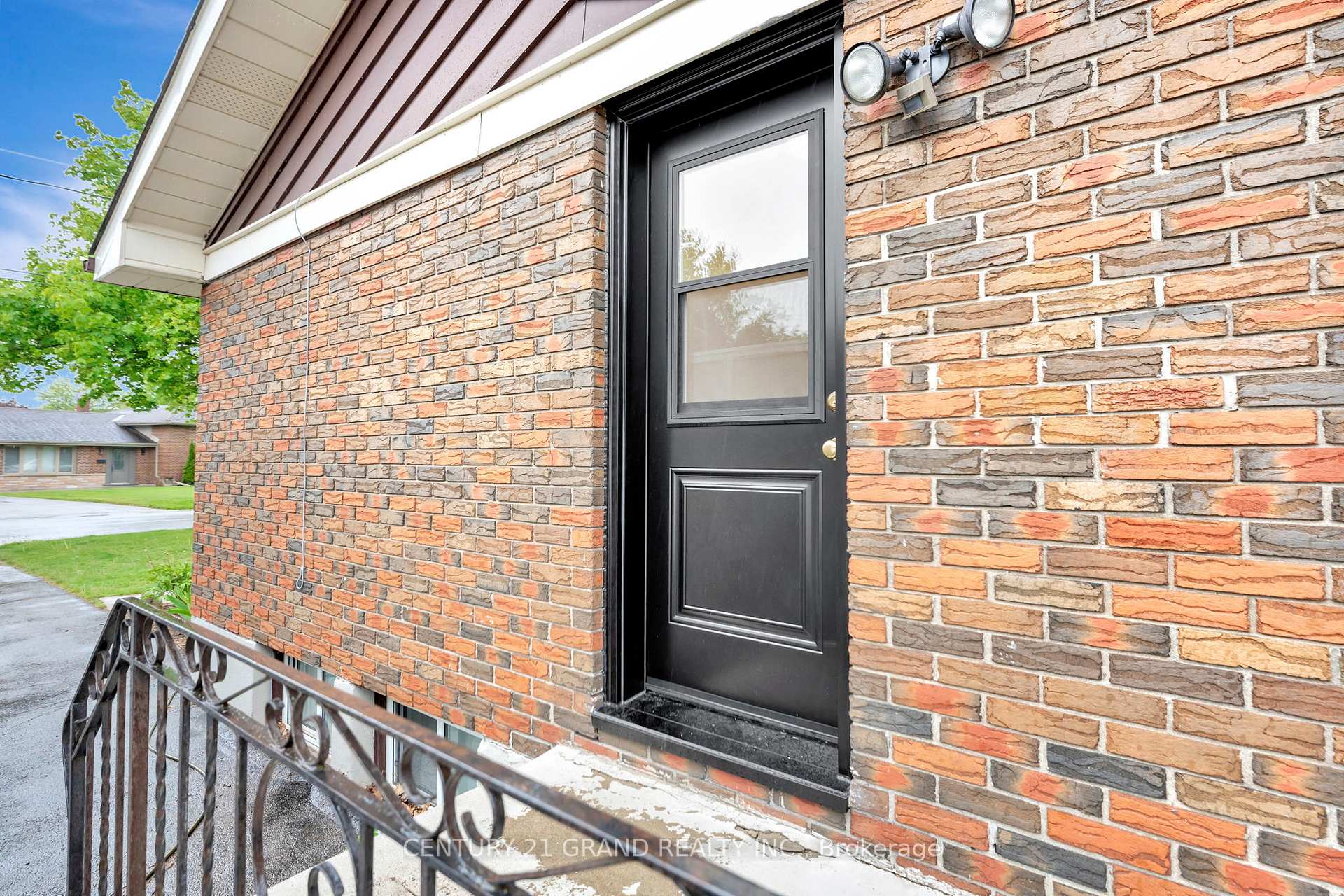 Photo 22 of 38 Hickery Place, Brant, Brantford Twp — HOMEH
