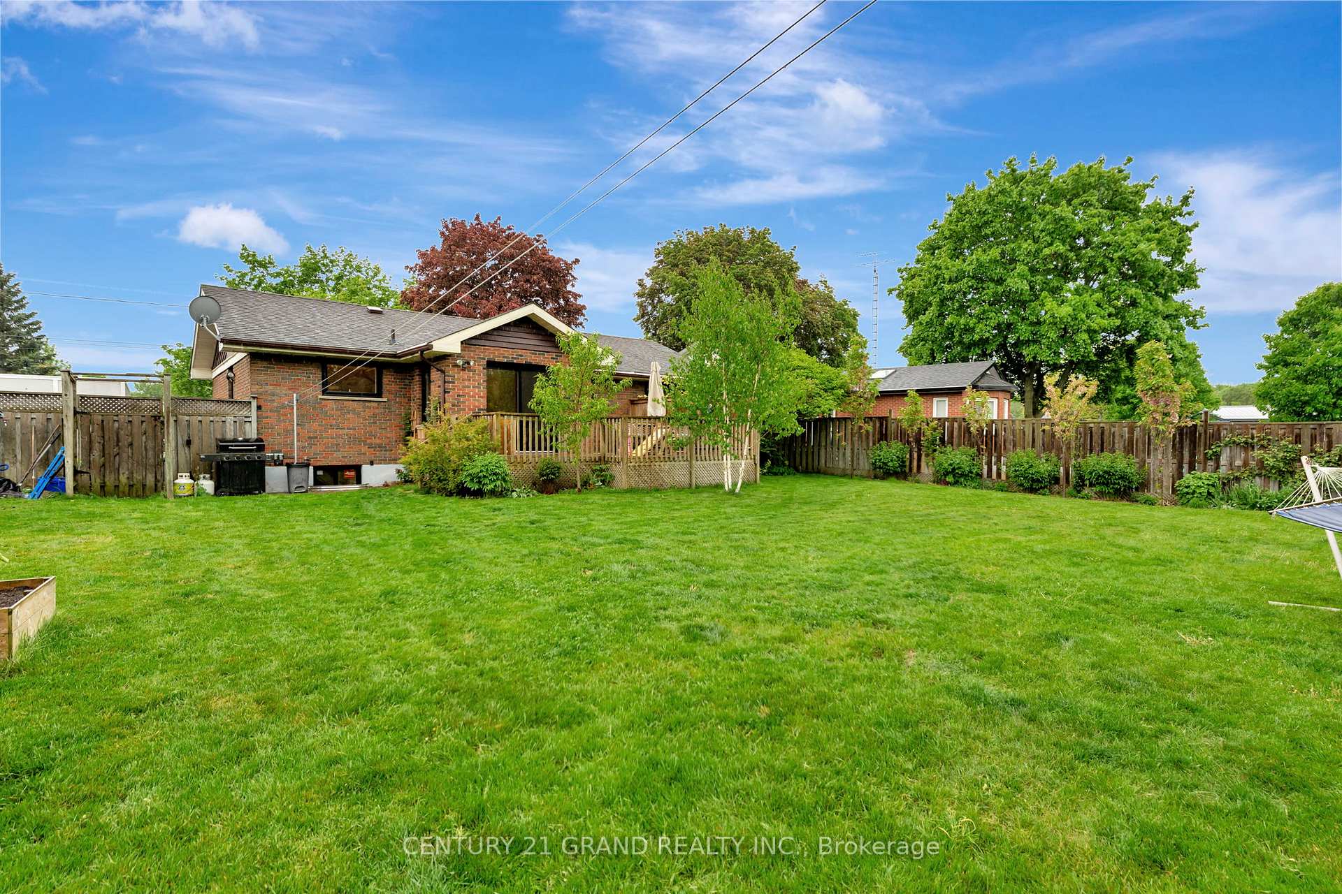 Photo 31 of 38 Hickery Place, Brant, Brantford Twp — HOMEH