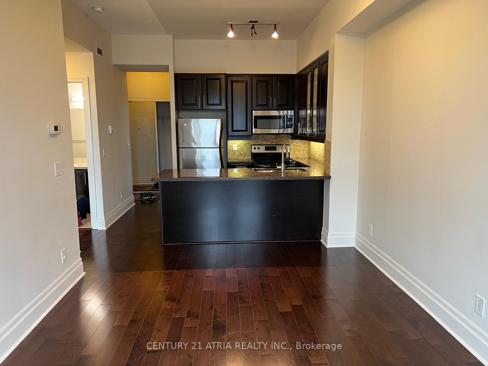 Photo 18 of Unit 904, 1 Upper Duke Crescent, Markham, Unionville — HOMEH