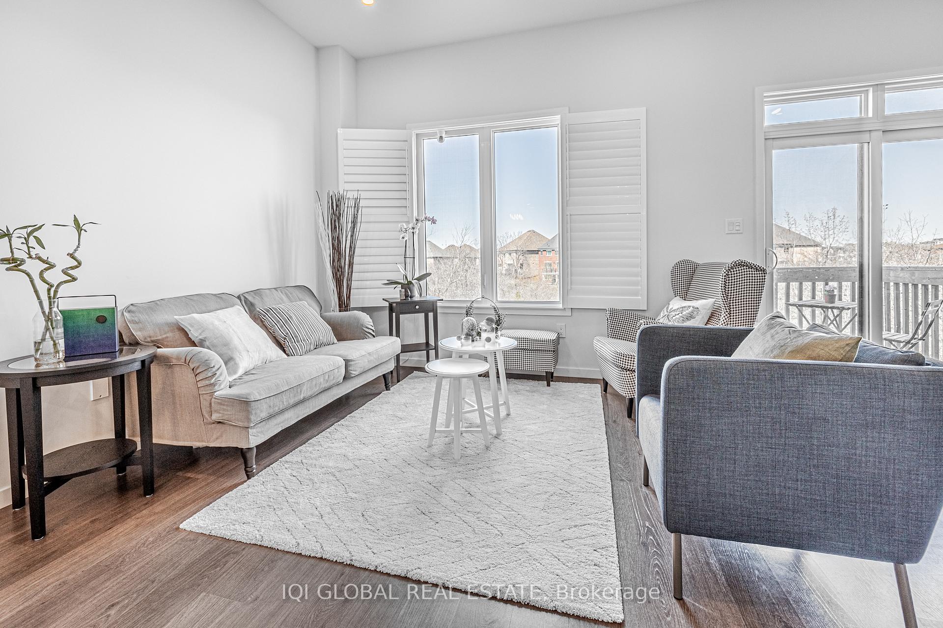 Photo 13 of 50 Elyse Court, Aurora, Bayview Northeast — HOMEH