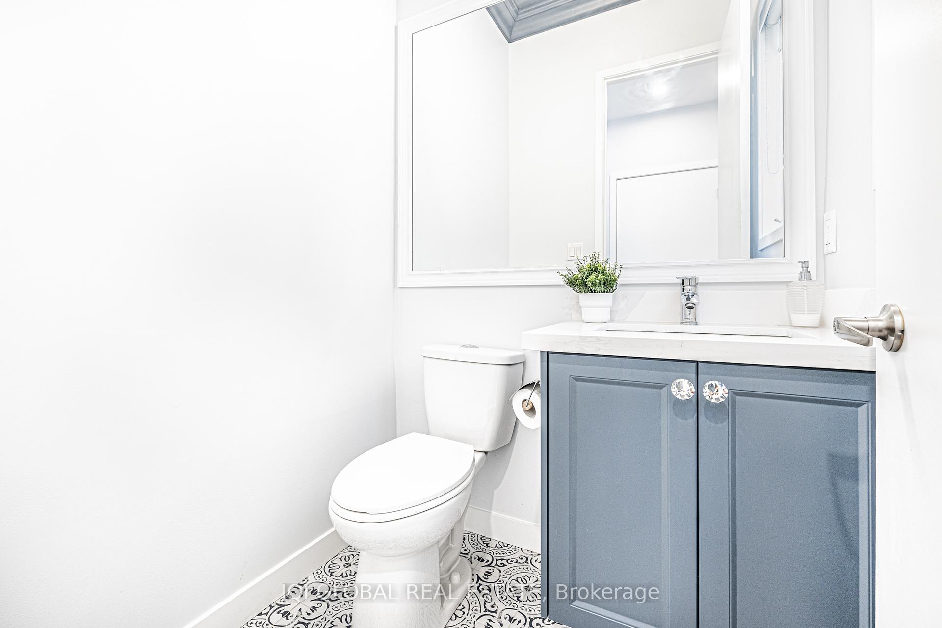 Photo 17 of 50 Elyse Court, Aurora, Bayview Northeast — HOMEH