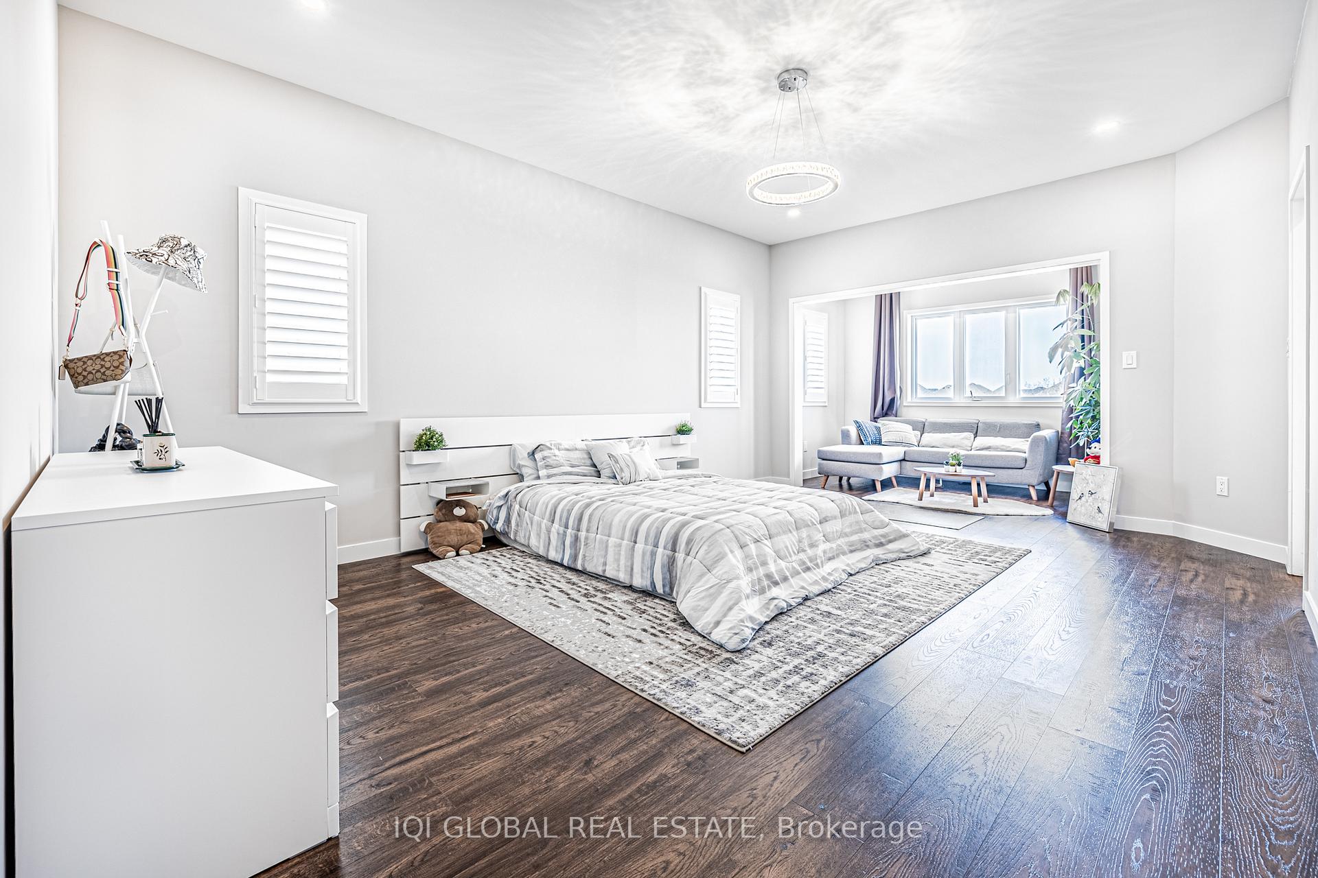 Photo 21 of 50 Elyse Court, Aurora, Bayview Northeast — HOMEH