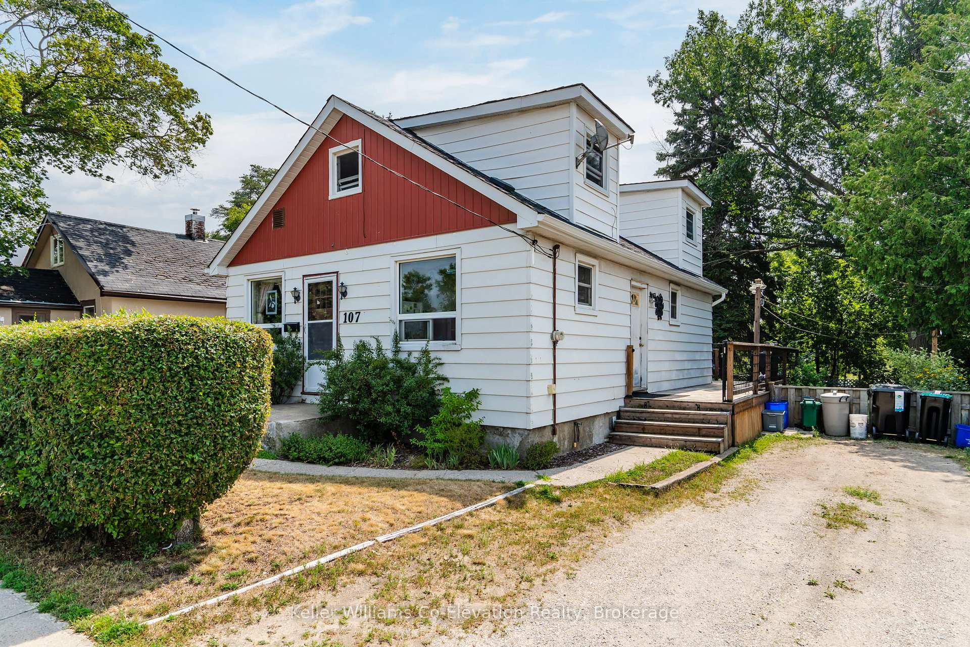Photo 3 of 107 John Street, Barrie, Sanford — HOMEH