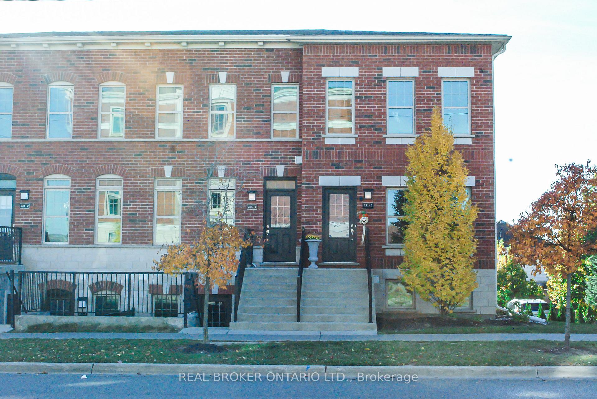 Photo 3 of Unit 5, 231 Max Becker Drive, Kitchener — HOMEH