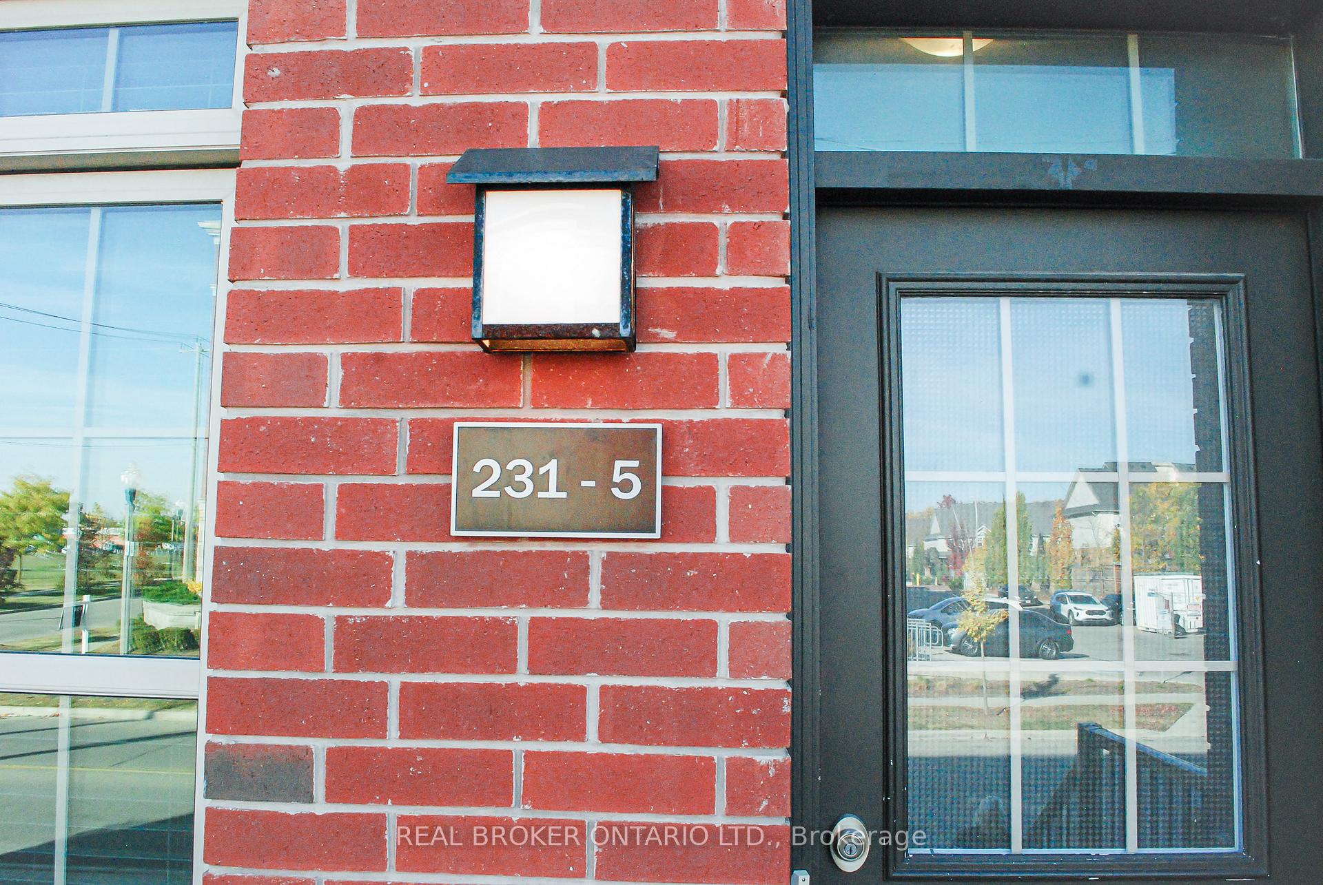 Photo 4 of Unit 5, 231 Max Becker Drive, Kitchener — HOMEH