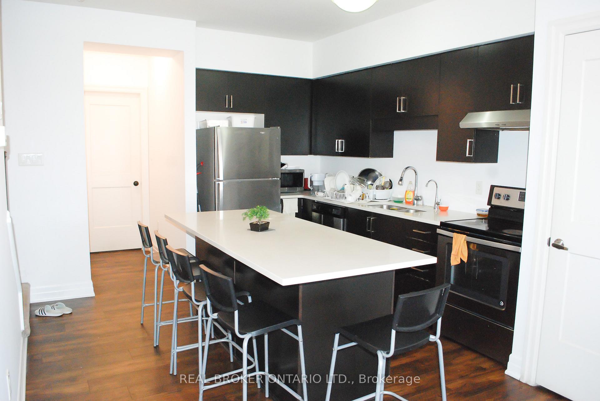 Photo 14 of Unit 5, 231 Max Becker Drive, Kitchener — HOMEH