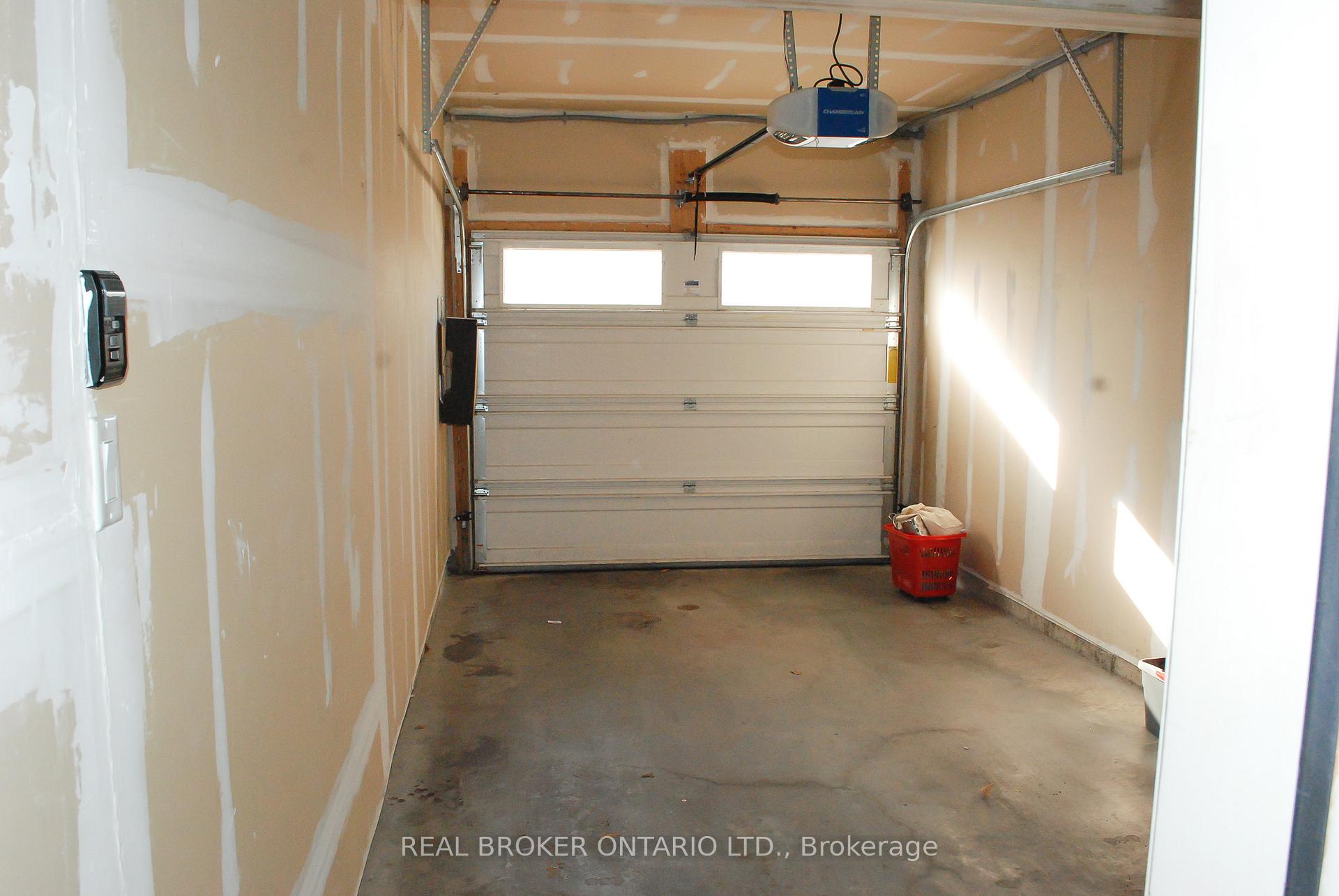 Photo 20 of Unit 5, 231 Max Becker Drive, Kitchener — HOMEH