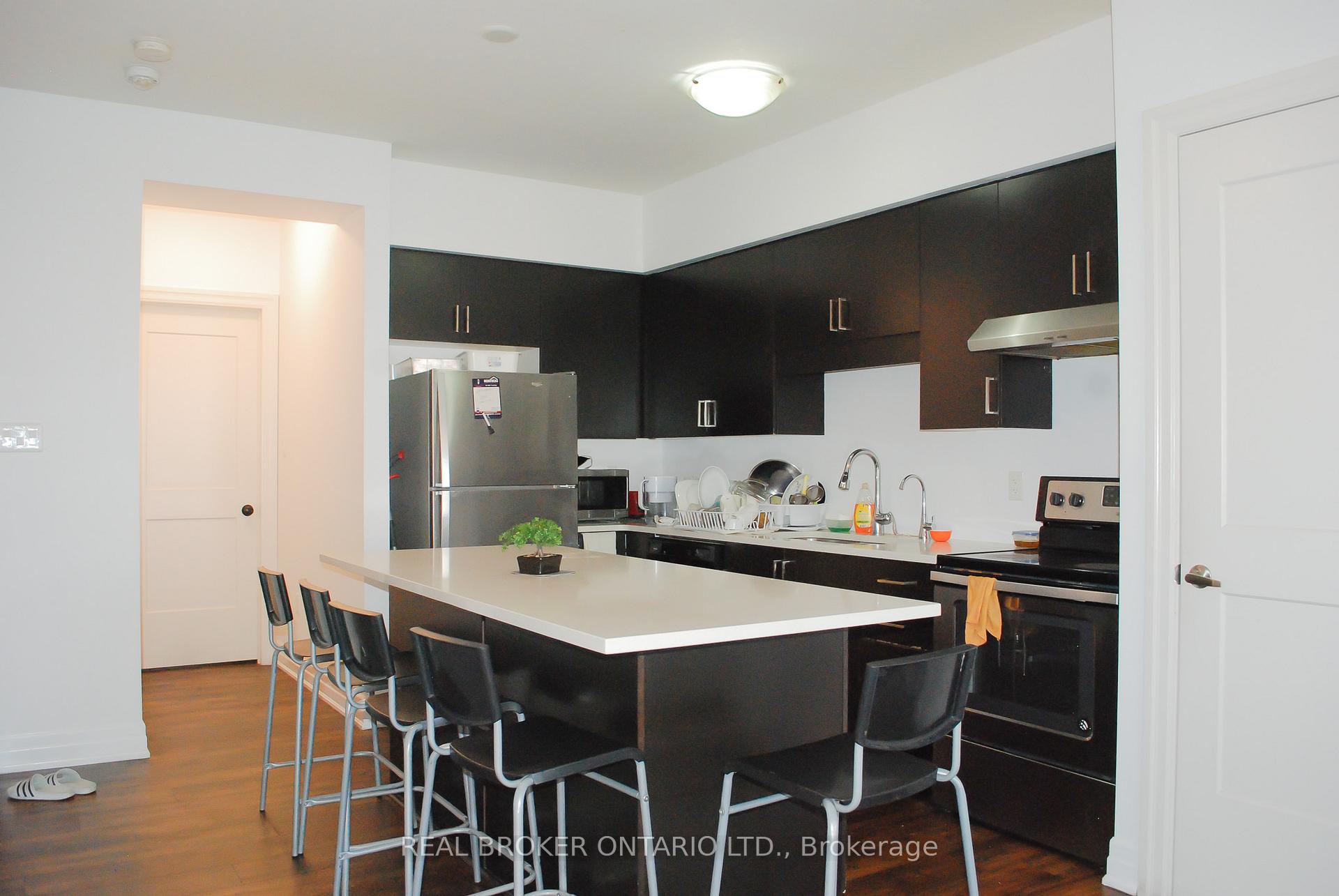 Photo 31 of Unit 5, 231 Max Becker Drive, Kitchener — HOMEH