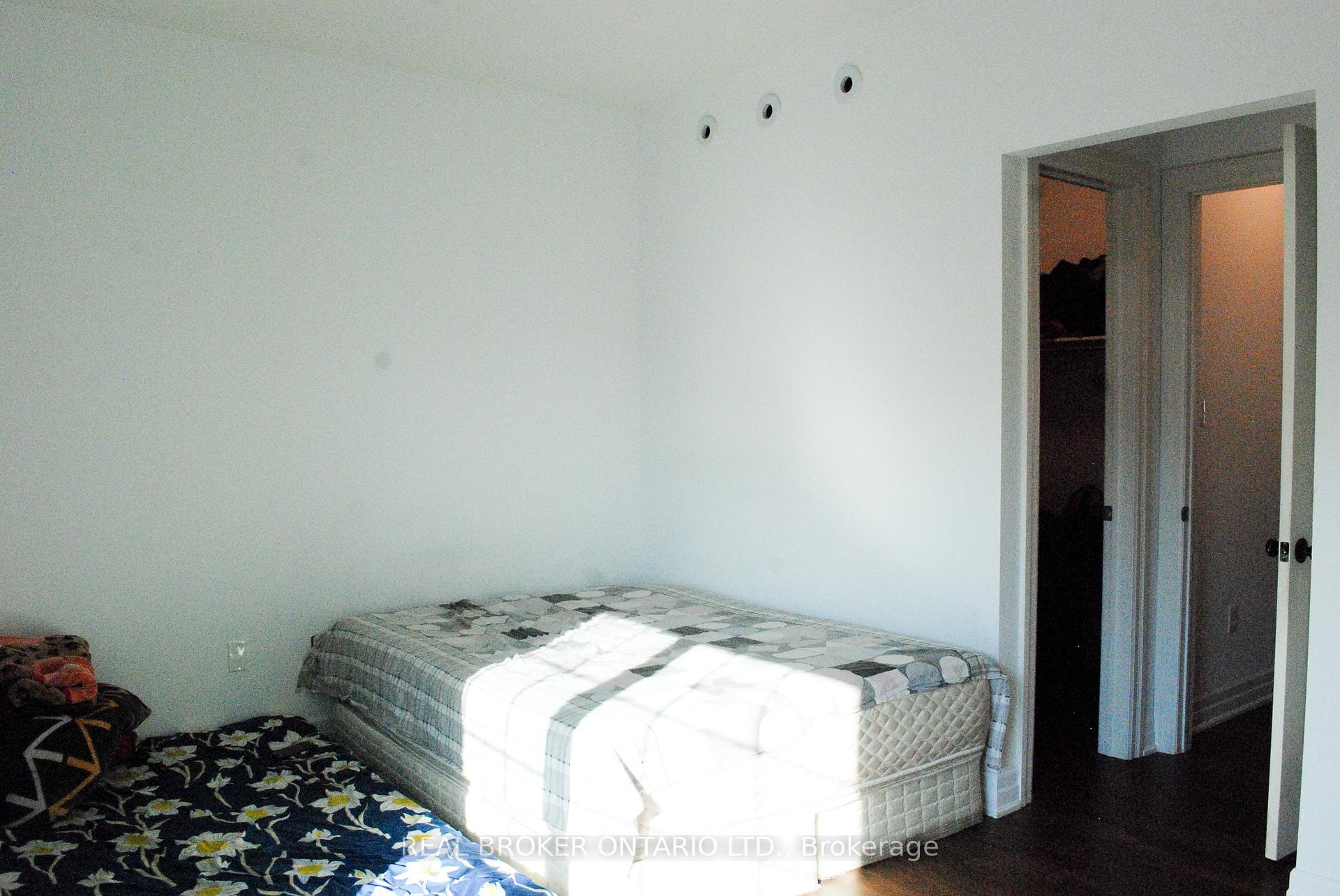 Photo 40 of Unit 5, 231 Max Becker Drive, Kitchener — HOMEH