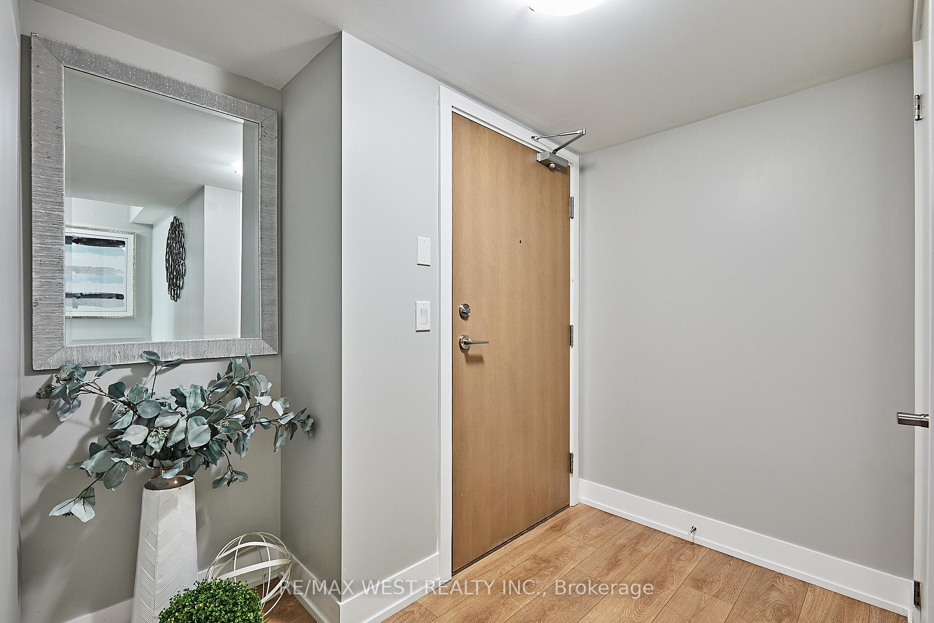 Photo 5 of Unit 2002, 1255 Bayly Street, Pickering, Bay Ridges — HOMEH