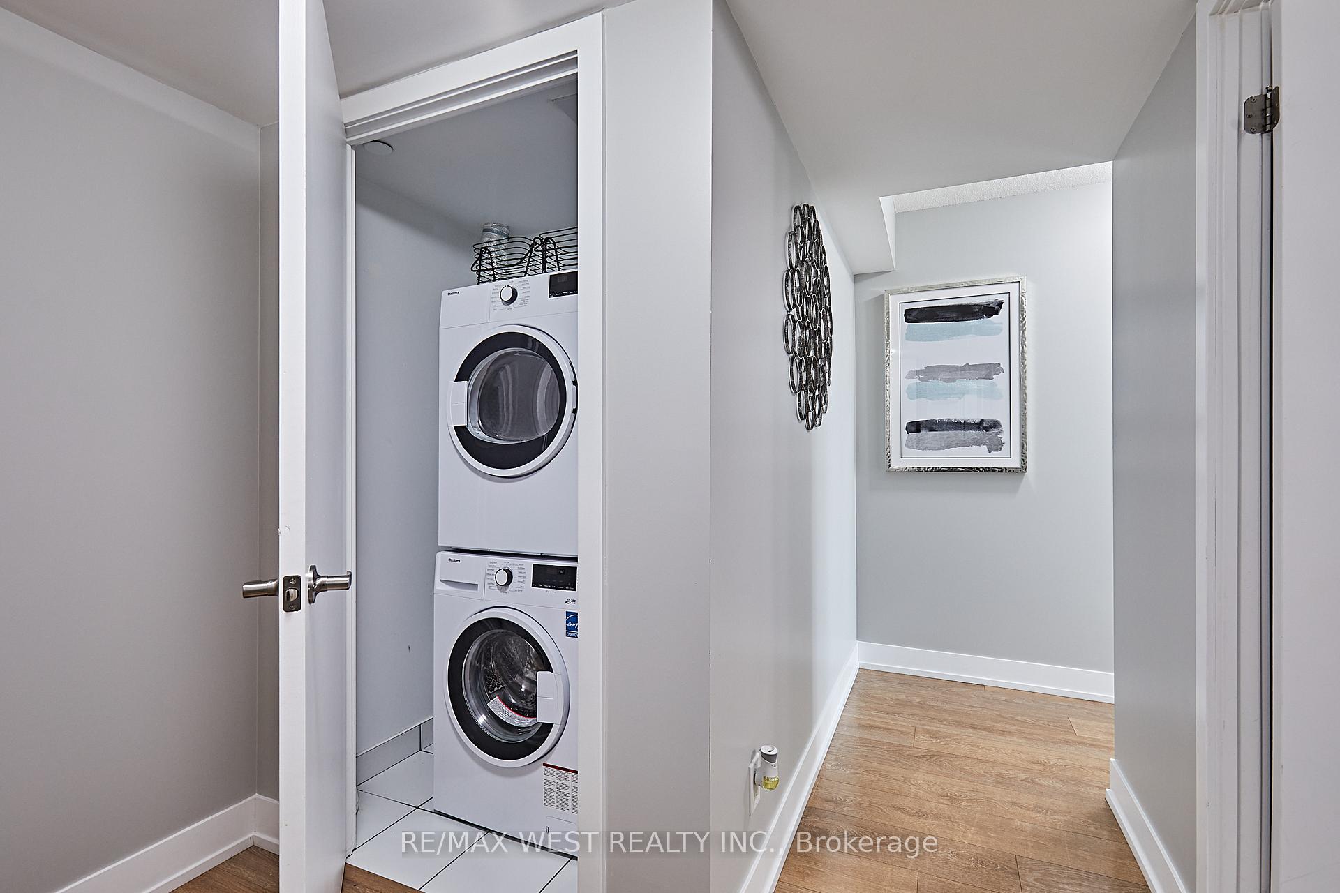 Photo 6 of Unit 2002, 1255 Bayly Street, Pickering, Bay Ridges — HOMEH