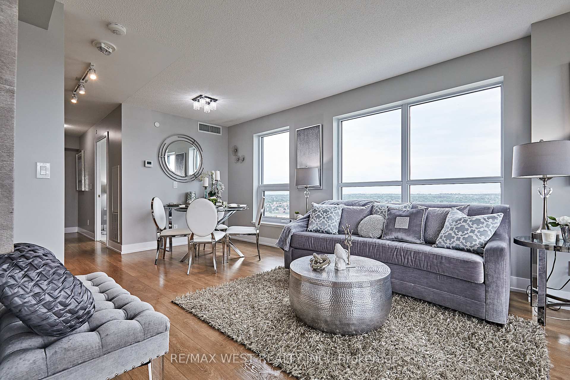 Photo 19 of Unit 2002, 1255 Bayly Street, Pickering, Bay Ridges — HOMEH