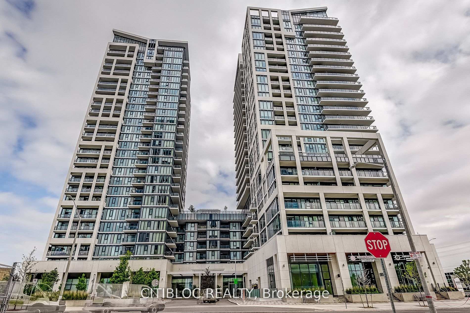Front of Unit 1408, 9000 Jane Street