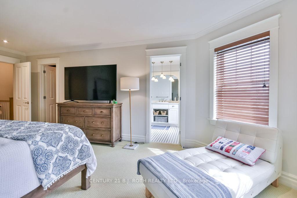 Photo 16 of 205 Snowbridge Way, Blue Mountains — HOMEH