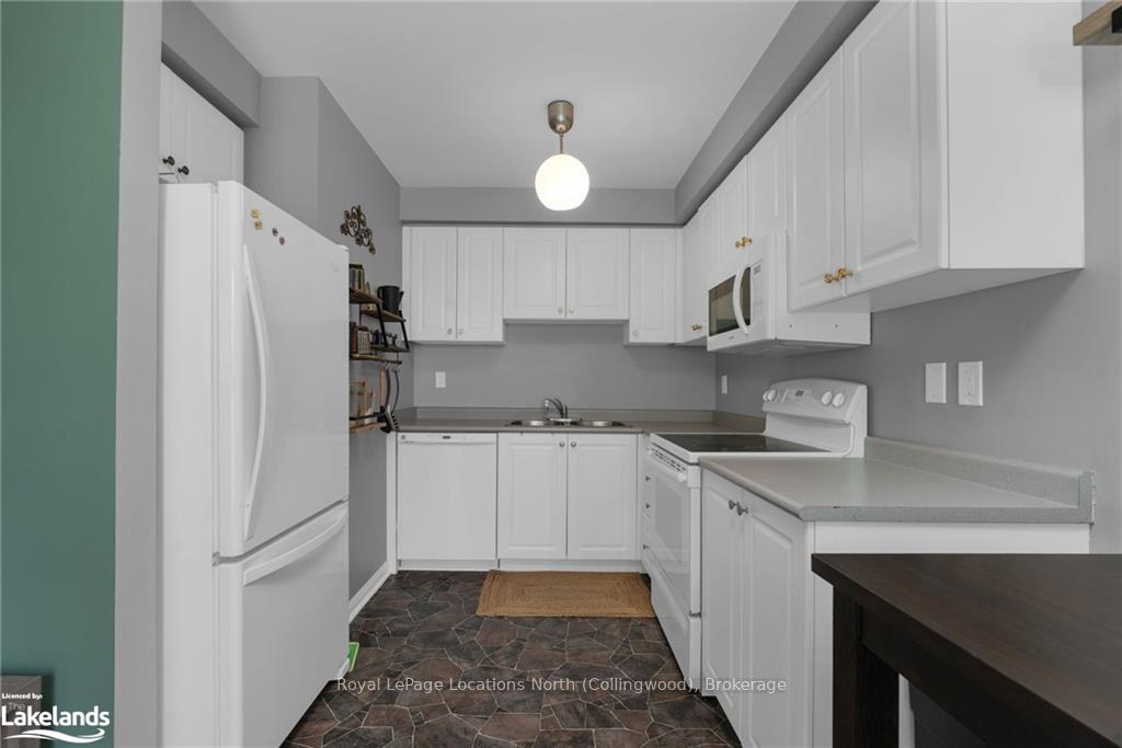 Photo 12 of Unit 16, 235 Ferndale Drive S, Barrie, Ardagh — HOMEH