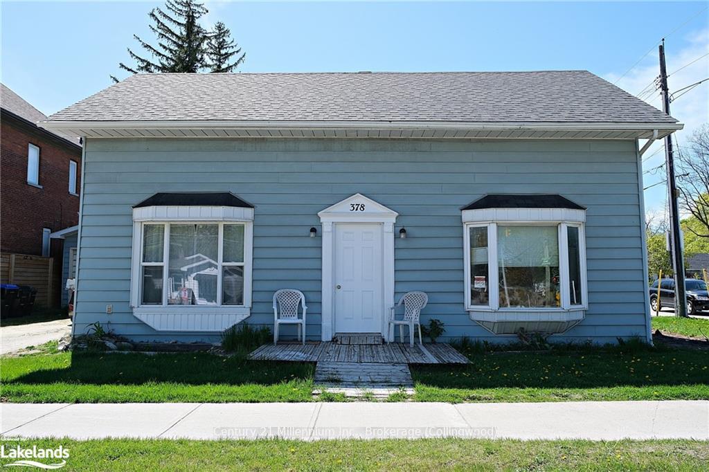 Front of Unit 3, 378 Hurontario Street