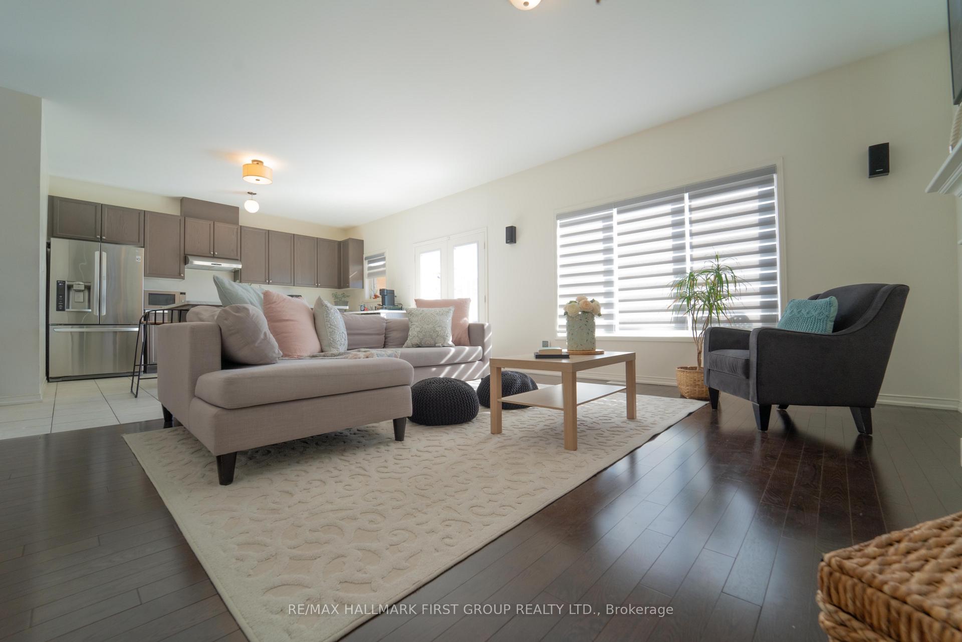 Photo 2 of Unit Upper, 11 Malthouse Crescent, Ajax, Northeast Ajax — HOMEH