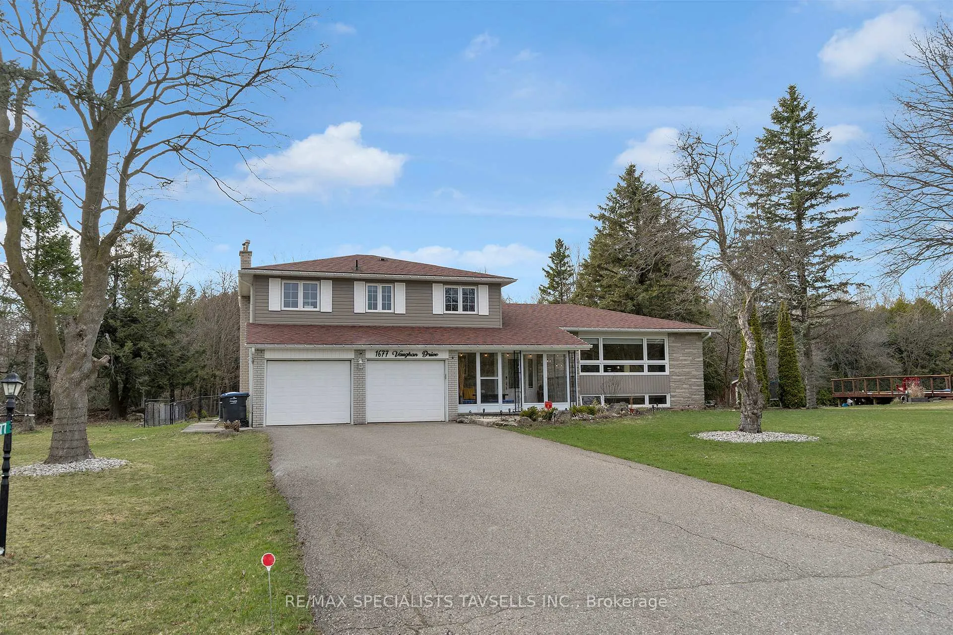 Photo 3 of 1677 Vaughan Drive, Caledon, Caledon Village — HOMEH