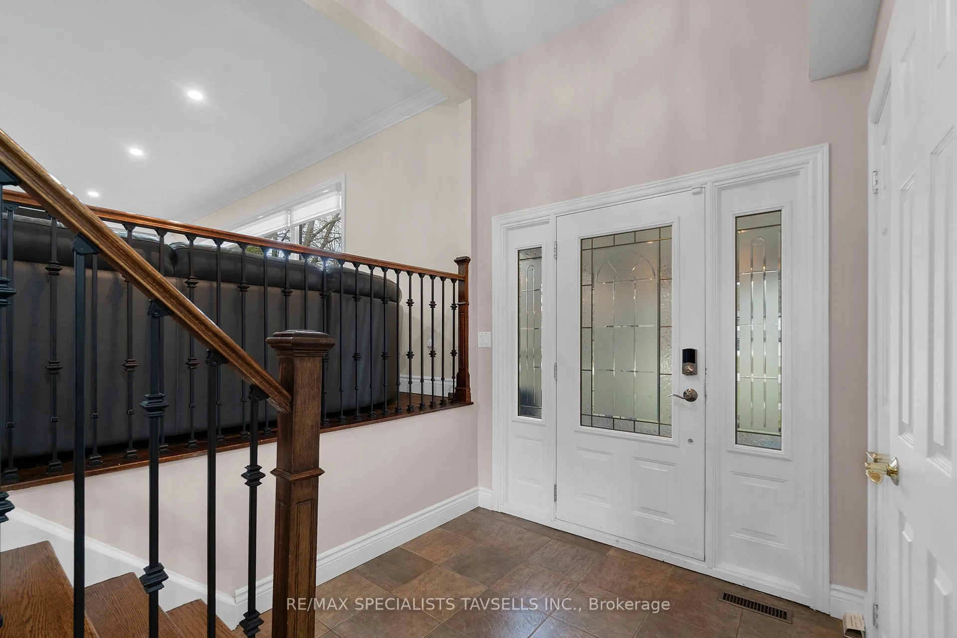 Photo 5 of 1677 Vaughan Drive, Caledon, Caledon Village — HOMEH