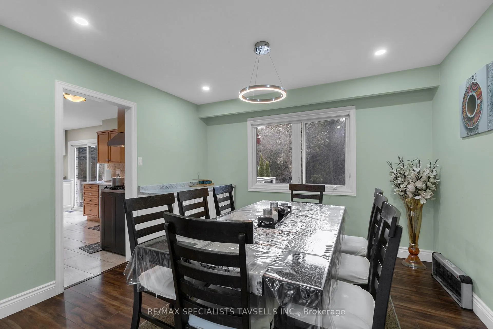 Photo 10 of 1677 Vaughan Drive, Caledon, Caledon Village — HOMEH