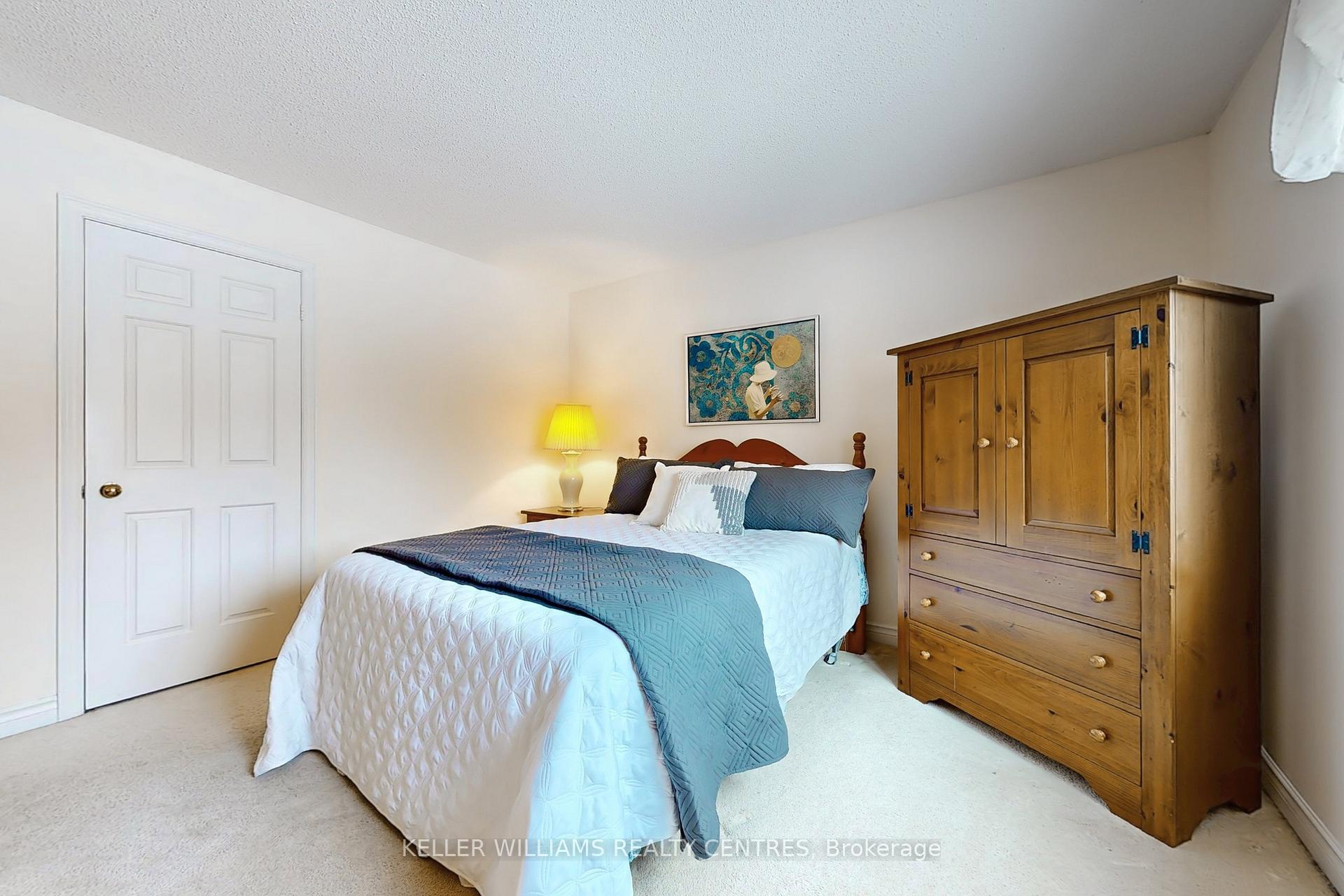 Photo 24 of 32 Petch Crescent, Aurora, Aurora Highlands — HOMEH