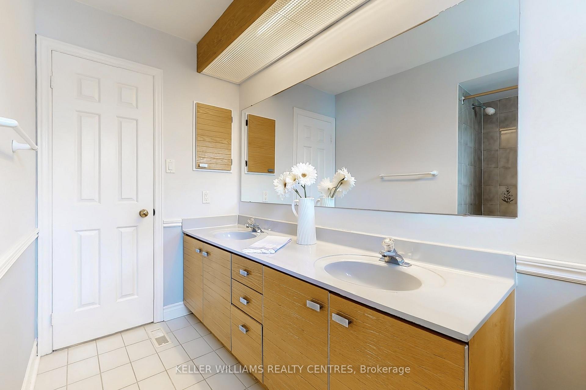 Photo 29 of 32 Petch Crescent, Aurora, Aurora Highlands — HOMEH