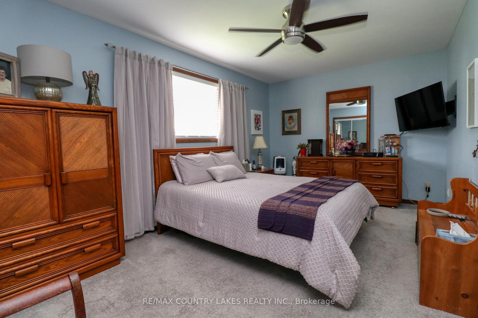 Photo 6 of 86 Beechwood Avenue, Brock, Beaverton — HOMEH
