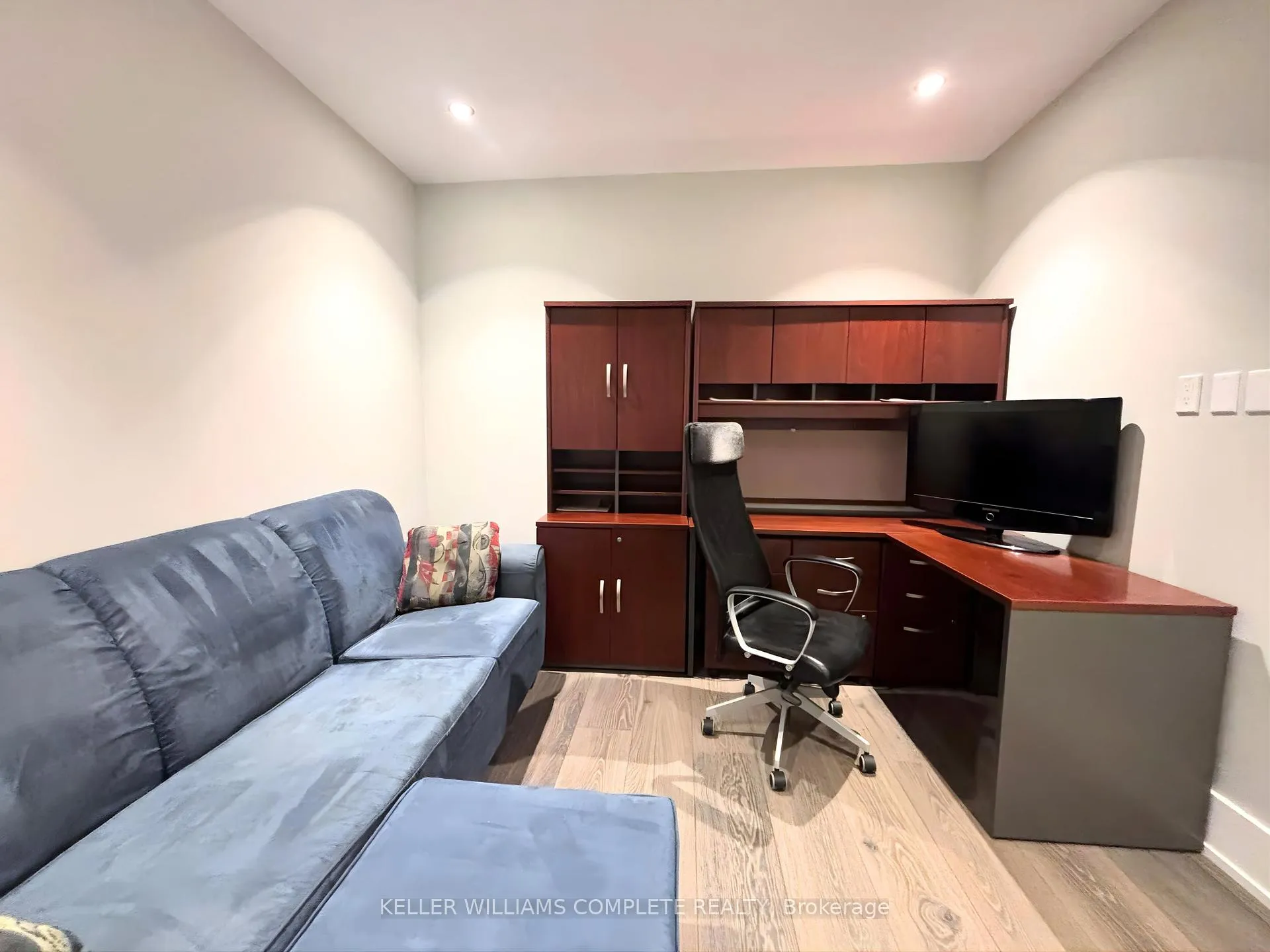 Photo 22 of Unit PH4, 181 James Street N, Hamilton, Central — HOMEH
