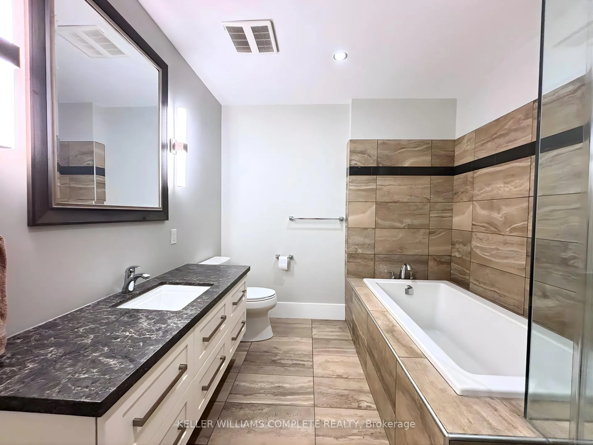 Photo 28 of Unit PH4, 181 James Street N, Hamilton, Central — HOMEH