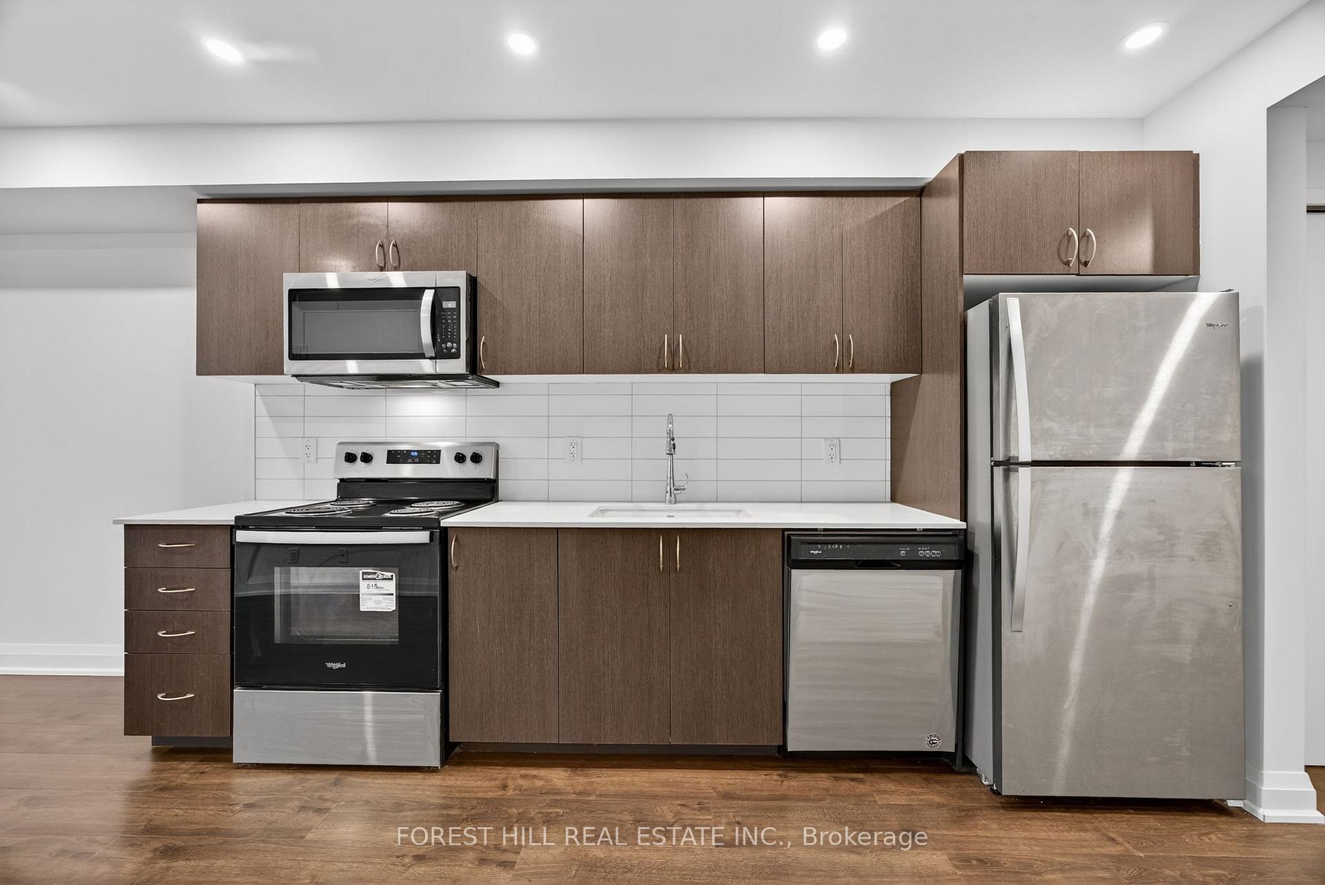 Photo 7 of Unit 305, 58 Lakeside Terrace, Barrie, Little Lake — HOMEH