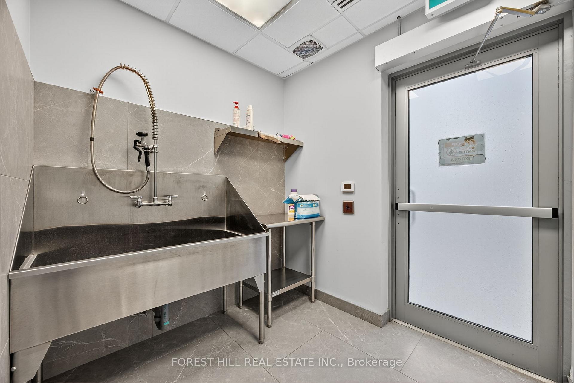 Photo 23 of Unit 305, 58 Lakeside Terrace, Barrie, Little Lake — HOMEH