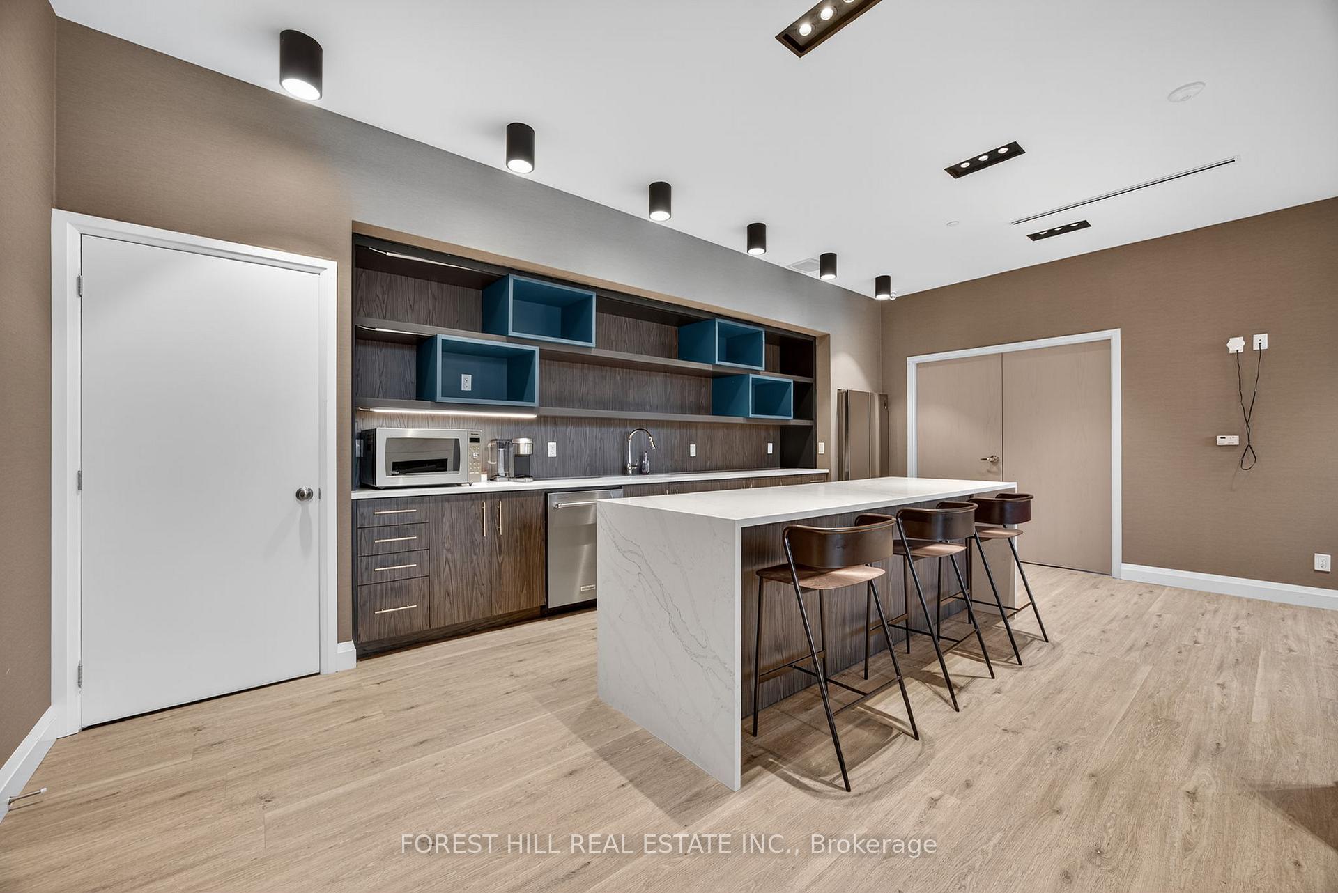 Photo 25 of Unit 305, 58 Lakeside Terrace, Barrie, Little Lake — HOMEH
