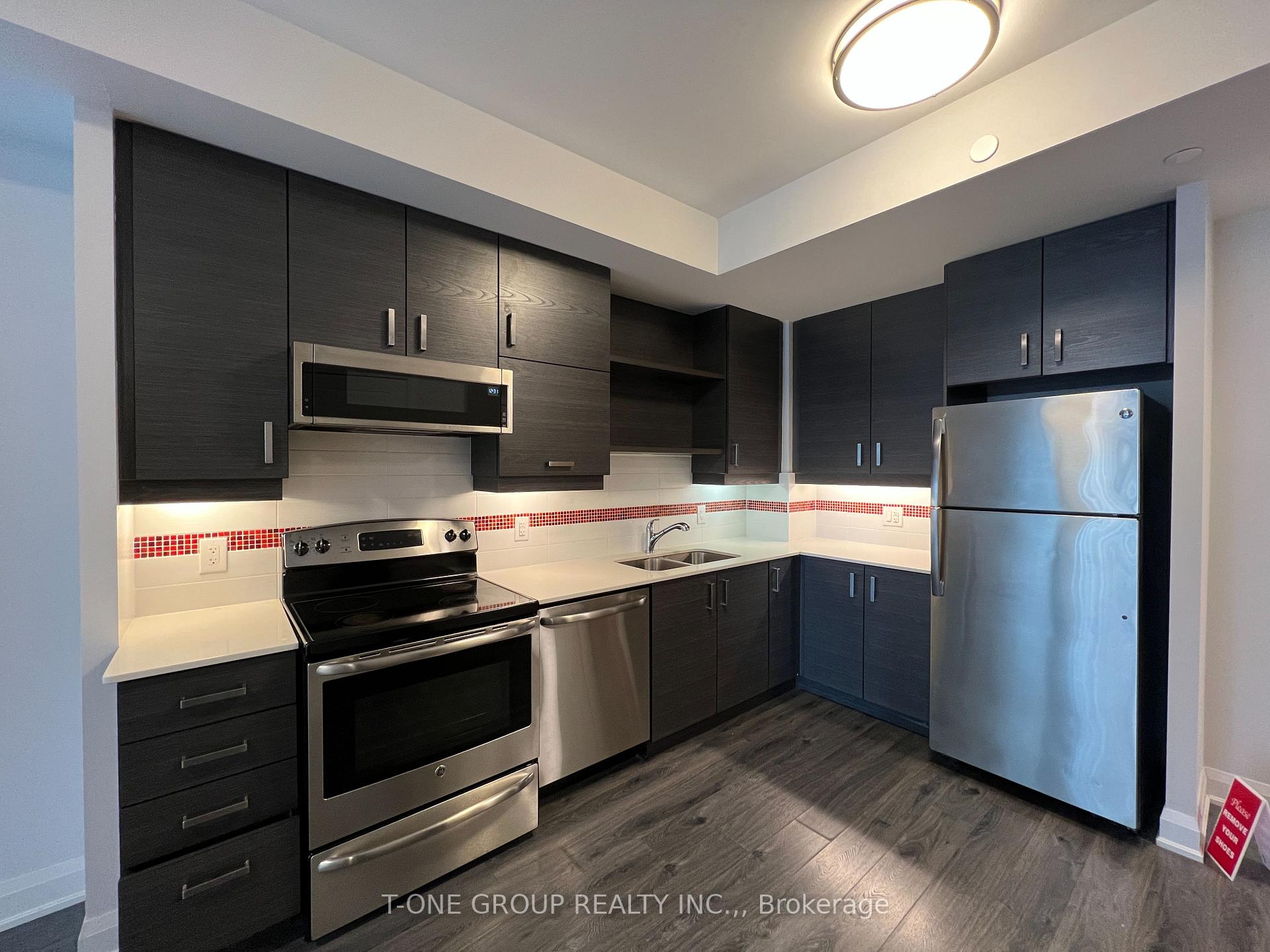 Photo 7 of Unit 309, 1 Uptown Drive, Markham, Unionville — HOMEH