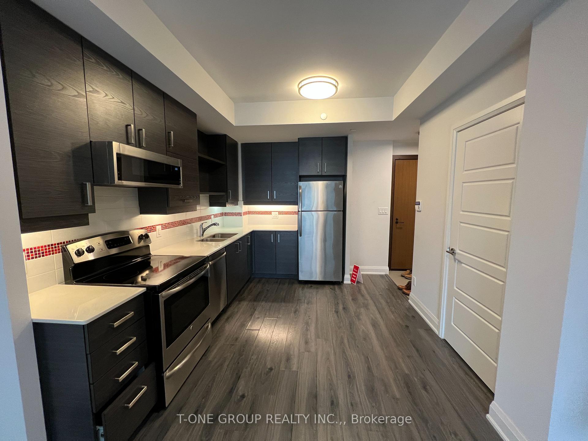 Photo 8 of Unit 309, 1 Uptown Drive, Markham, Unionville — HOMEH