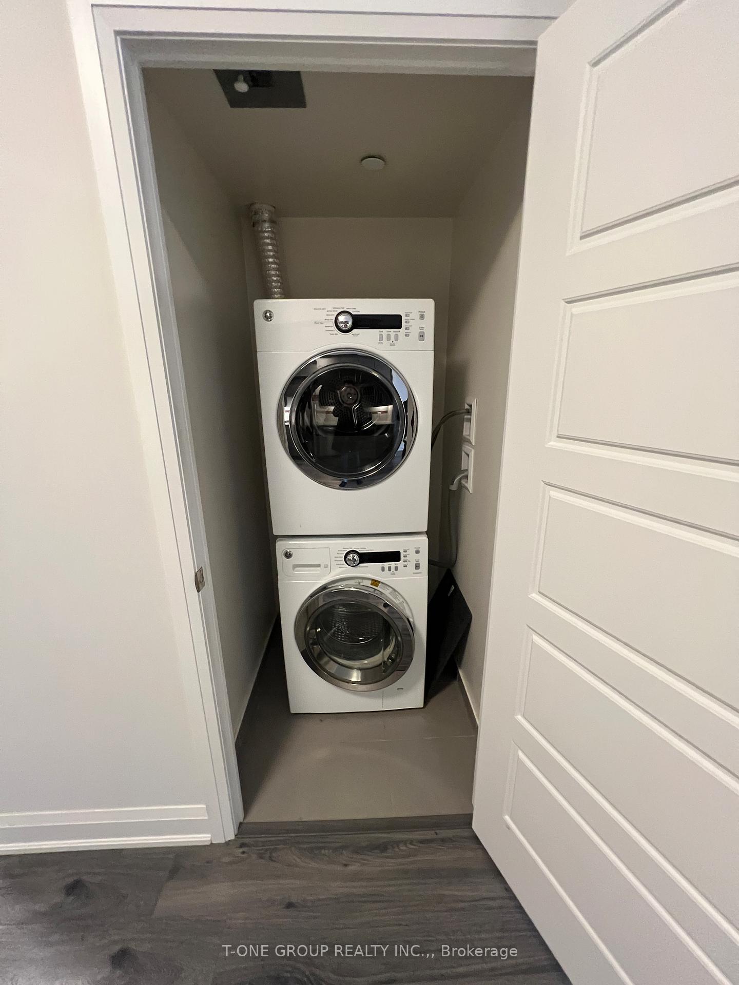 Photo 11 of Unit 309, 1 Uptown Drive, Markham, Unionville — HOMEH