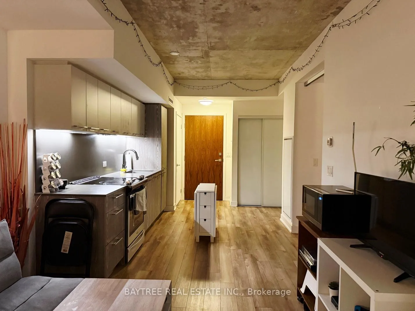 Photo 5 of Unit 406, 30 Baseball Place, Toronto, South Riverdale — HOMEH