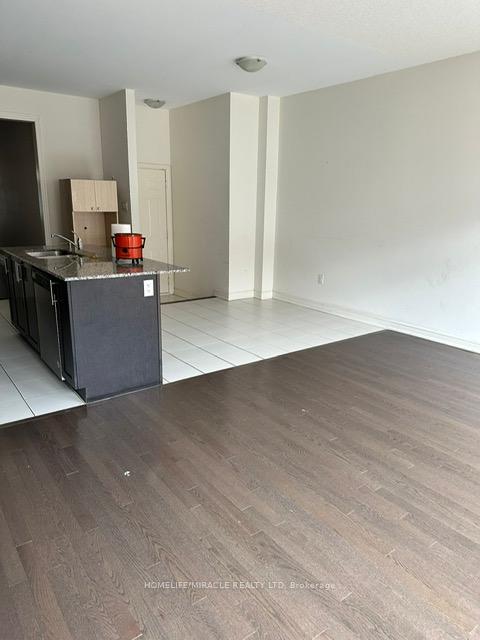 Photo 4 of 91 Adventura Road, Brampton, Northwest Brampton — HOMEH