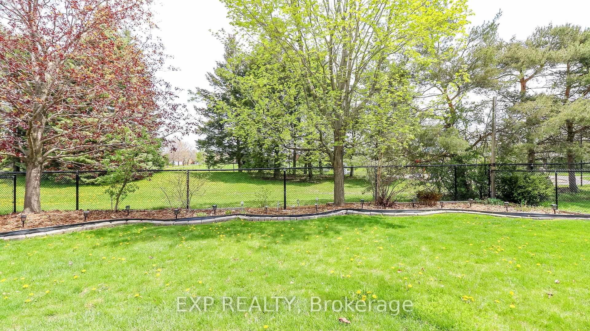 Photo 10 of 13 O'Shaughnessy Crescent, Barrie, Holly — HOMEH