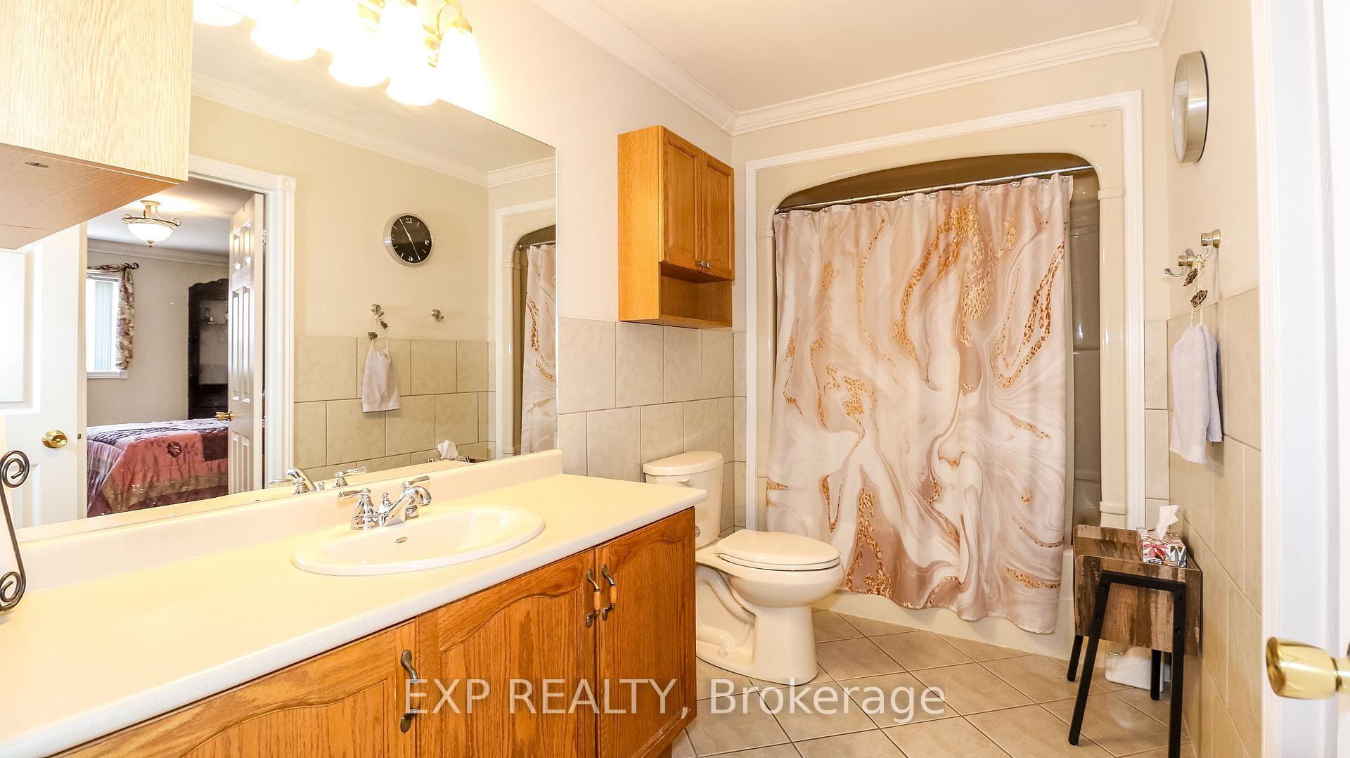 Photo 21 of 13 O'Shaughnessy Crescent, Barrie, Holly — HOMEH