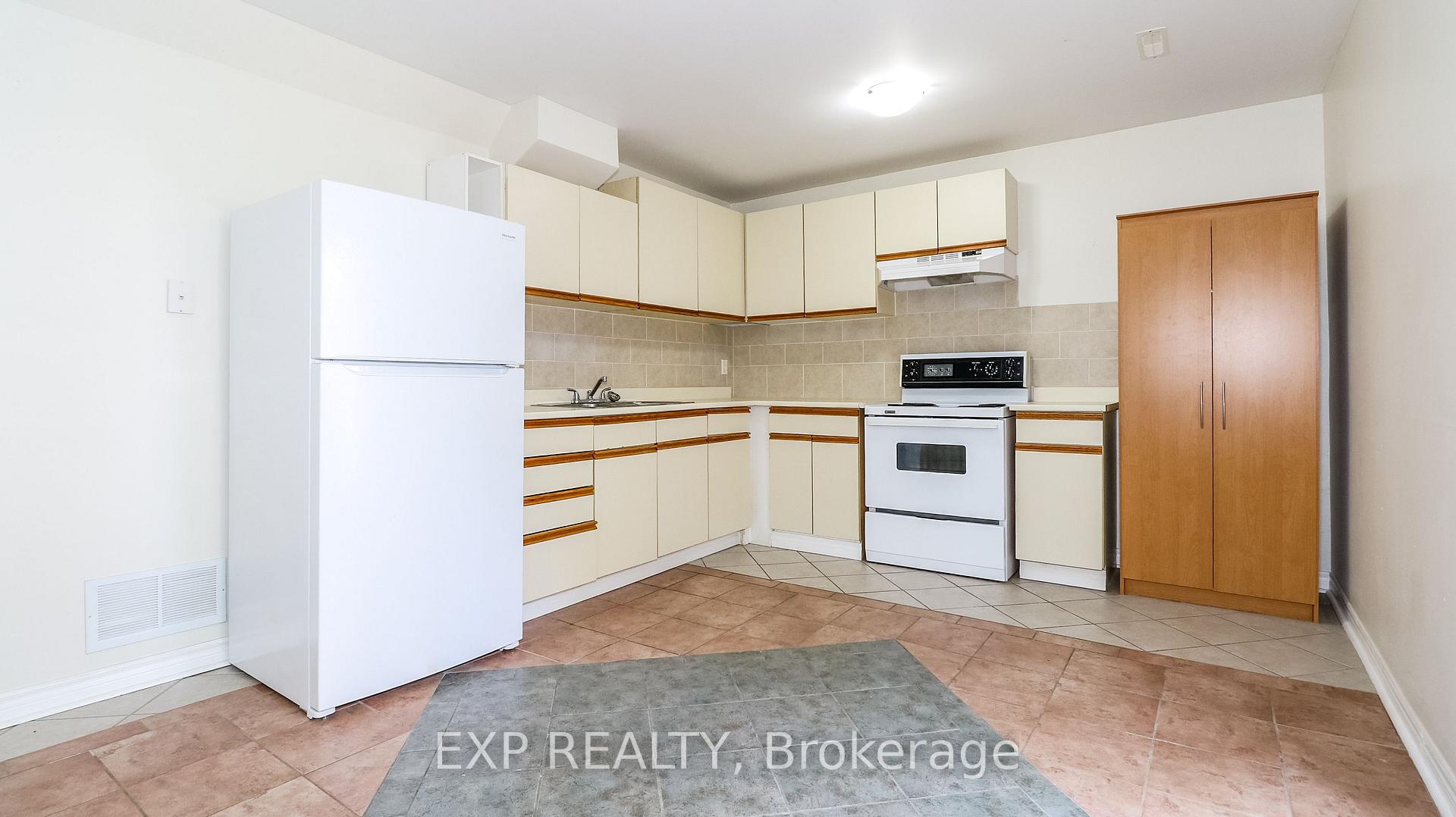 Photo 38 of 13 O'Shaughnessy Crescent, Barrie, Holly — HOMEH