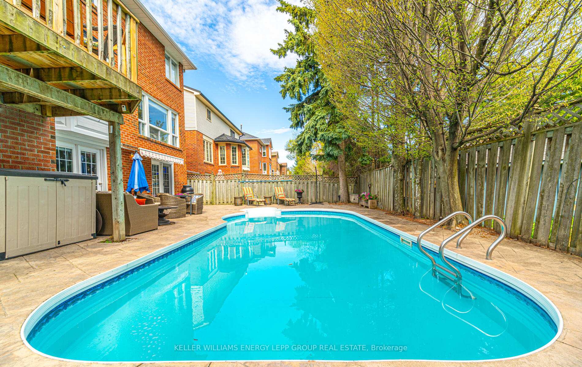 Photo 6 of 32 Farrow Crescent, Ajax, South West — HOMEH