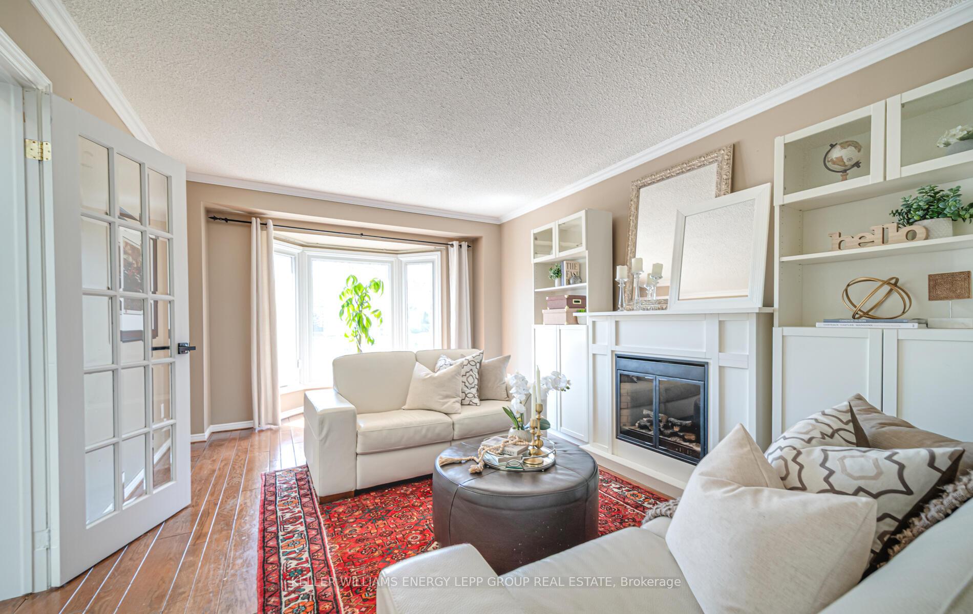 Photo 10 of 32 Farrow Crescent, Ajax, South West — HOMEH