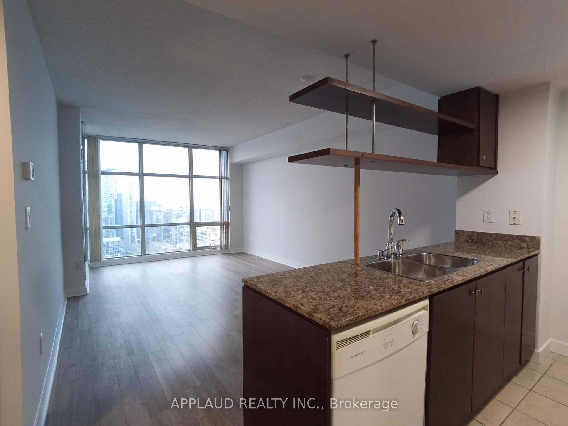 Front of Unit 5307, 35 Mariner Terrace