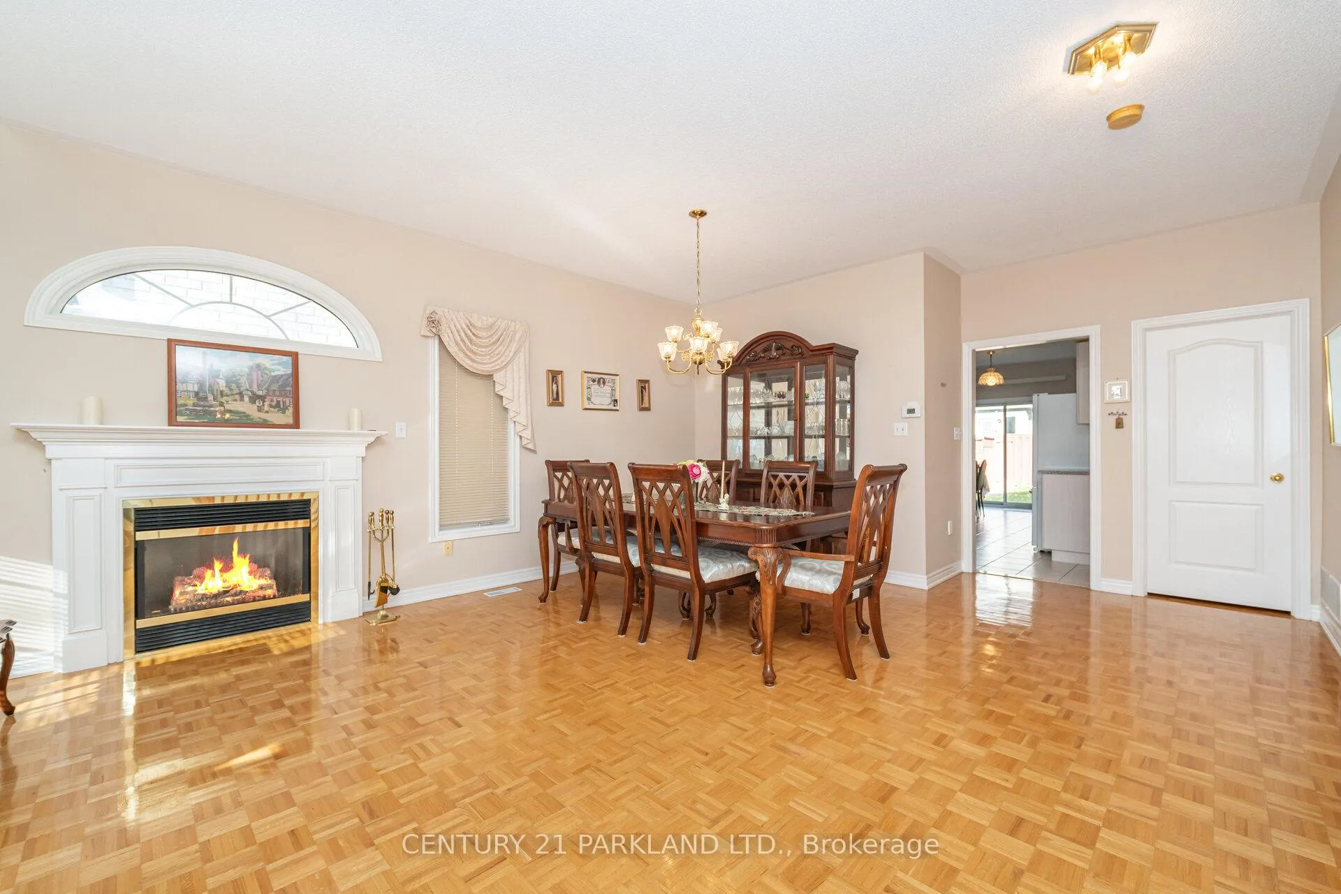 Photo 23 of 101 Cachet Hill Crescent, Vaughan, Sonoma Heights — HOMEH